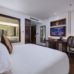 Deluxe Double or Twin Room City View